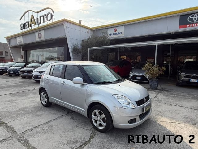 Suzuki Swift 1.3 4x4 5p. TOP - foto 2 di 4