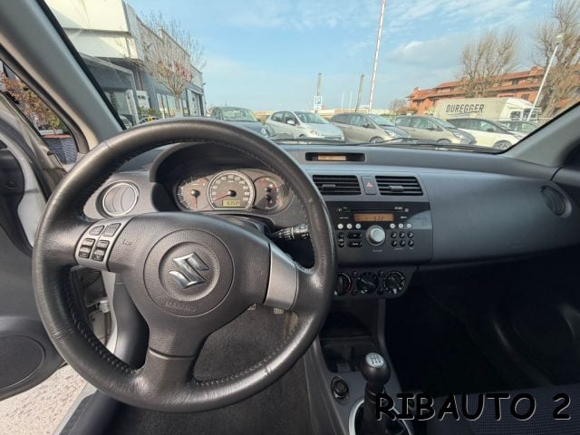 Suzuki Swift 1.3 4x4 5p. TOP - foto 3 di 4