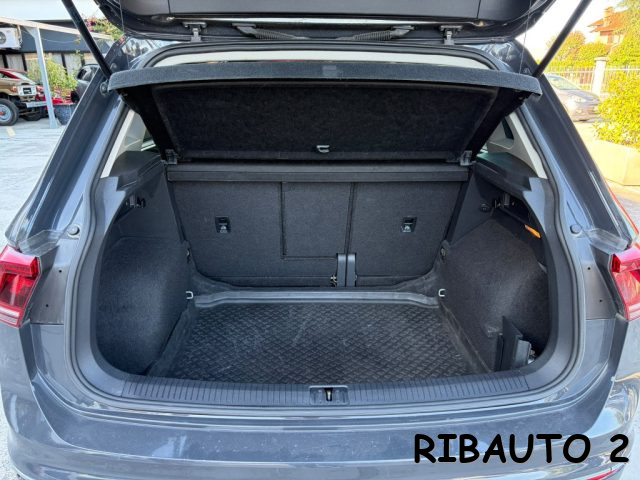 Volkswagen Tiguan 2.0 TDI SCR DSG 4MOTION Executive BMT - foto 3 di 4