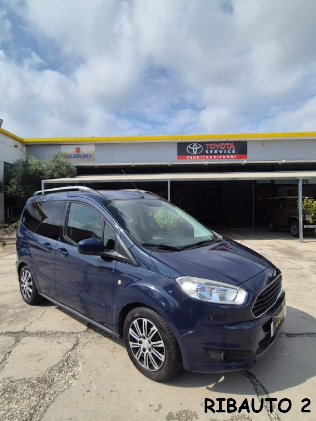 Ford Tourneo Courier 1.0 EcoBoost 100 CV Titanium - foto 2 di 4