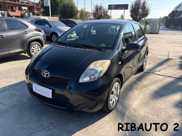 Toyota Yaris 1.0 5 porte Sol, del 2009, 126.000 km, in vendita a Savigliano (CN)