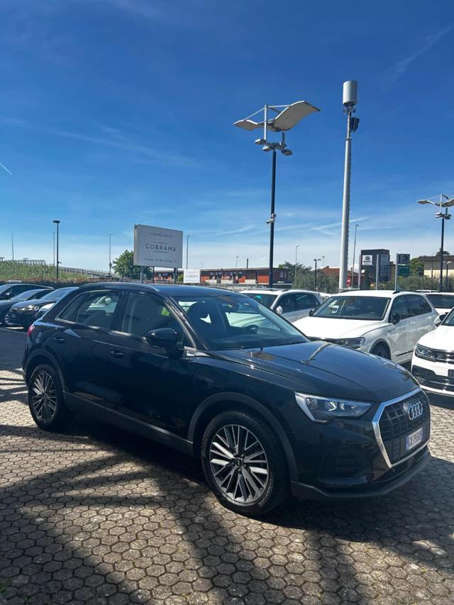 Audi Q3 35 TDI S tronic Business - foto 3 di 4