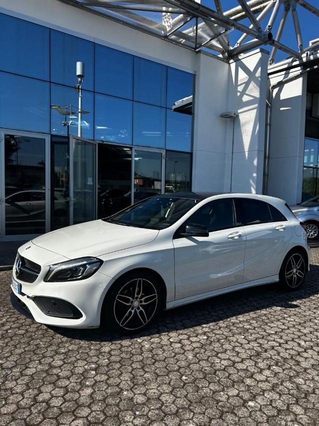 Mercedes-Benz A 180 d Automatic Sport - foto 2 di 4