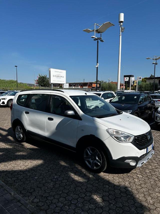Dacia Lodgy Stepway 1.5 Blue dCi 8V 115CV 7 posti - foto 3 di 4