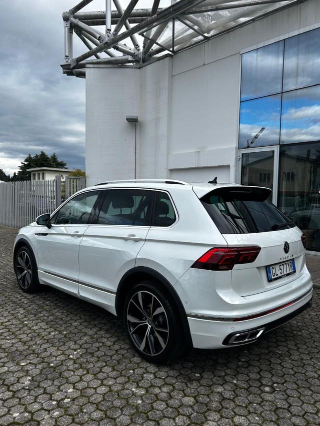 Volkswagen Tiguan 2.0 TDI 200 CV SCR FARI MATRIX DSG 4MOTION R-Line - foto 4 di 4