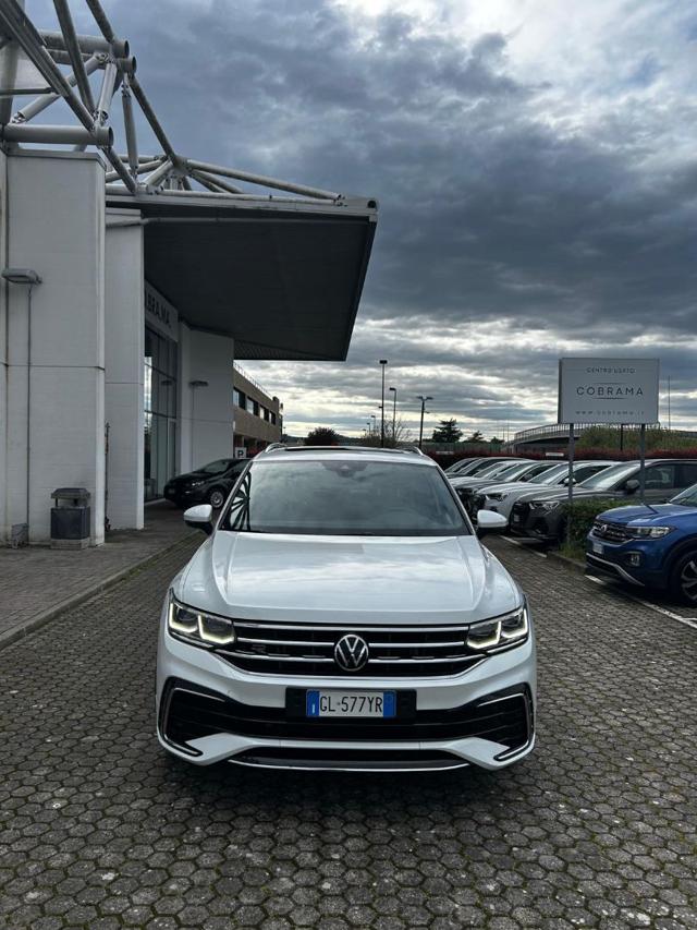 Volkswagen Tiguan 2.0 TDI 200 CV SCR FARI MATRIX DSG 4MOTION R-Line usato a SCANDICCI