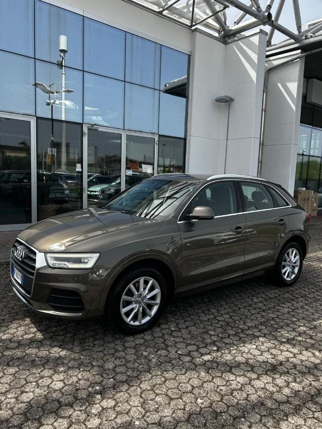 Audi Q3 2.0 TDI 150 CV quattro S tronic Business - foto 3 di 4