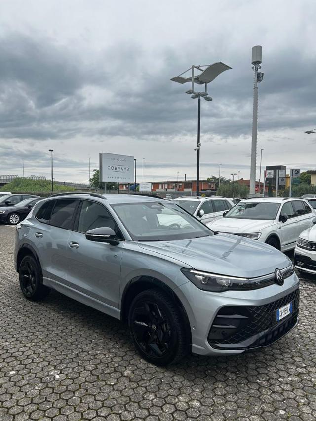 Volkswagen Tiguan 2.0 TDI 193 CV DSG 4MOTION R-Line - foto 2 di 16