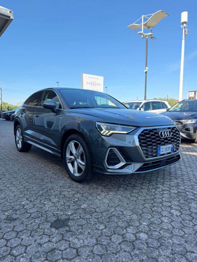 Audi Q3 SPB 35 TDI S tronic S line edition - foto 2 di 4