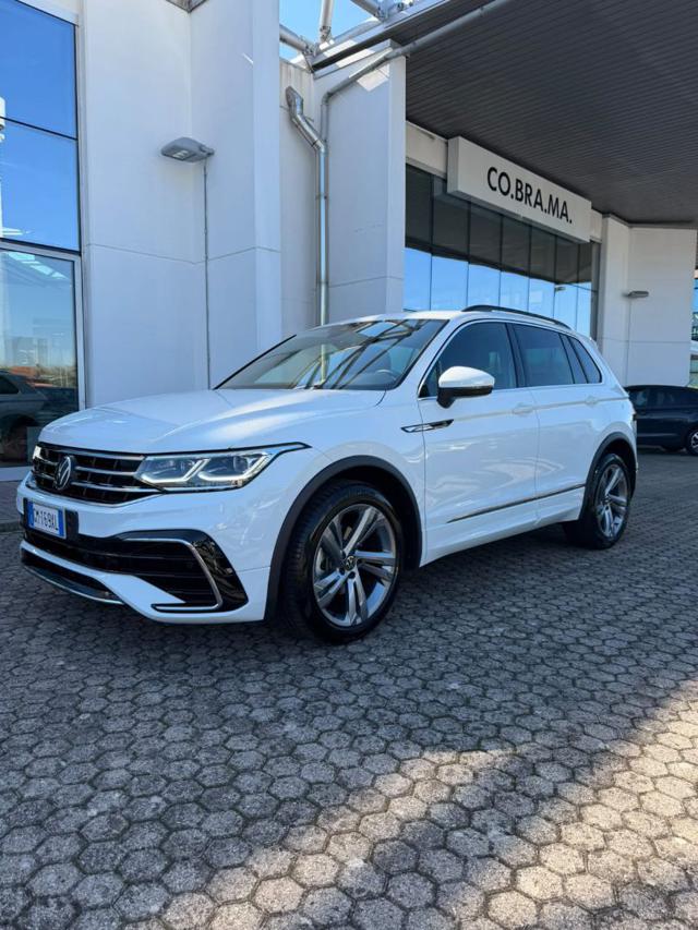 Volkswagen Tiguan 1.5 TSI 150 CV DSG ACT R-Line - foto 2 di 4