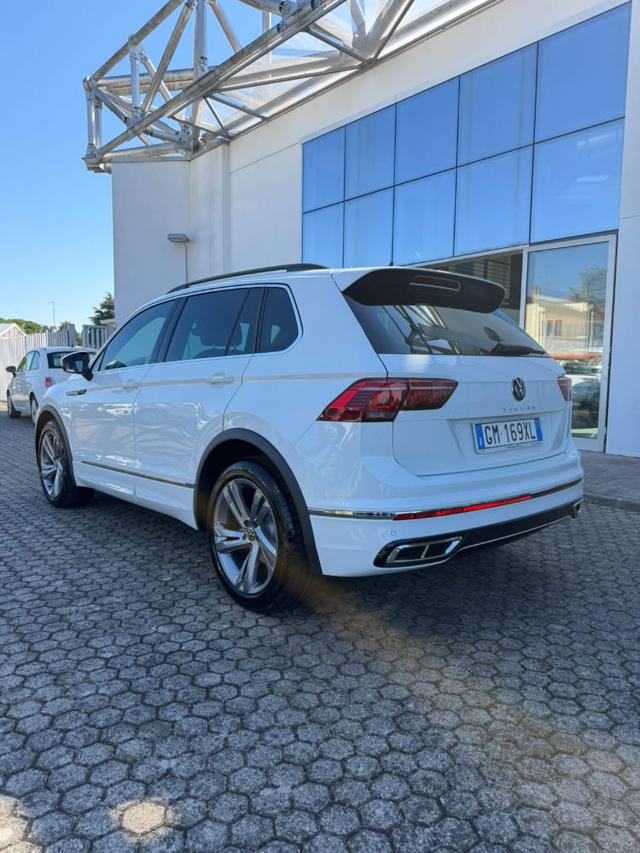 Volkswagen Tiguan 1.5 TSI 150 CV DSG ACT R-Line - foto 4 di 4