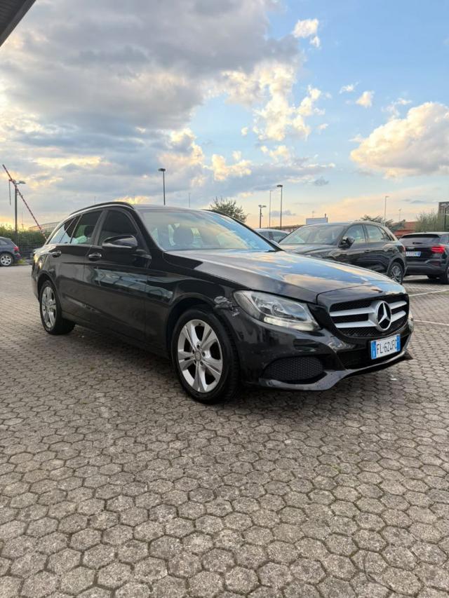 Mercedes-Benz C 180 BlueTEC S.W. Automatic Premium SOLO COMMERCIANTE - foto 3 di 4