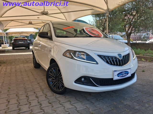 Lancia Ypsilon 1.0 FIREFLY S&S HYBRID GOLD - foto 2 di 4