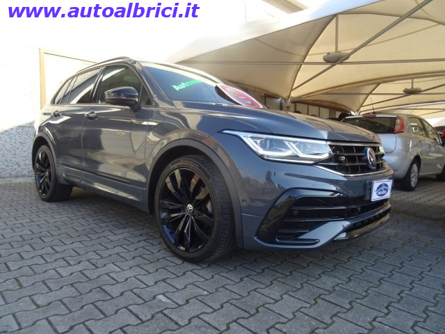 Volkswagen Tiguan 1.5 TSI 150 CV DSG ACT R-LINE - foto 2 di 4