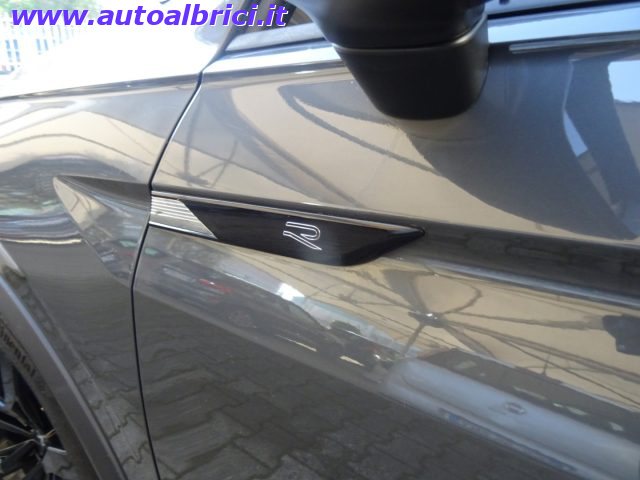 Volkswagen Tiguan 1.5 TSI 150 CV DSG ACT R-LINE usato a SENAGO