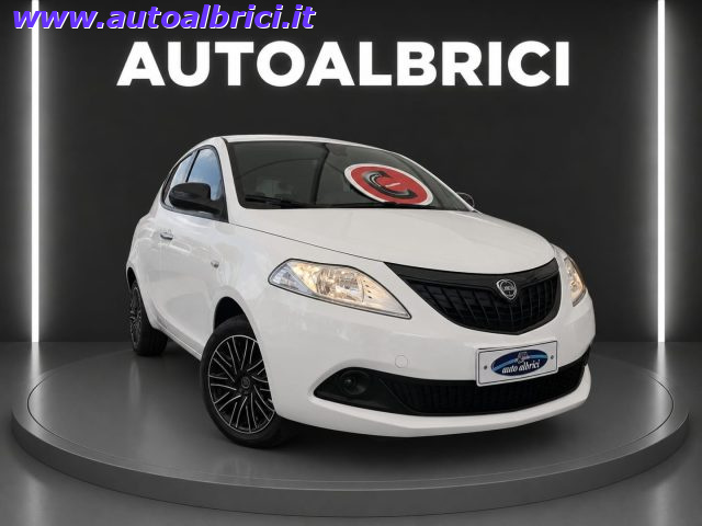 Lancia Ypsilon 1.0 FIREFLY S&S HYBRID SILVER usato a SENAGO