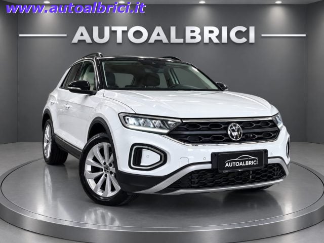 Volkswagen T-Roc 1.0 TSI 115 CV LIFE, del 2025, 7.265 km, in vendita a Senago (MI)