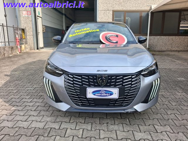 Peugeot 208 1.2 HYBRID 145 CV e-DCS6 GT - foto 2 di 4
