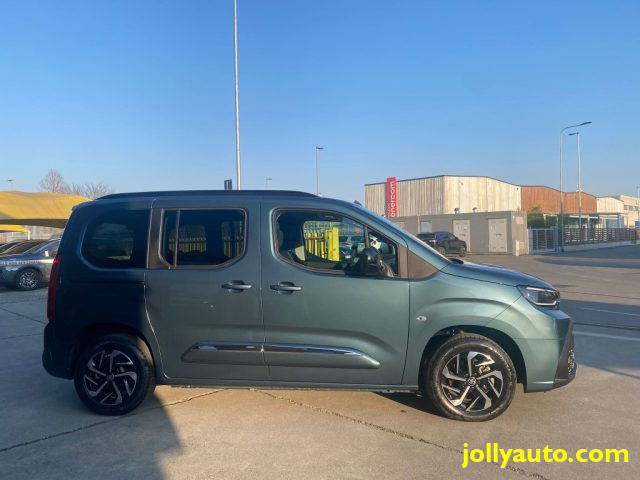 Toyota Proace City Verso 1.5D 100 CV S&S L1 Executive **KM0** - foto 3 di 4