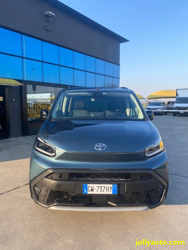 Toyota Proace City Verso 1.5D 100 CV S&S L1 Executive **KM0** - foto 2 di 4
