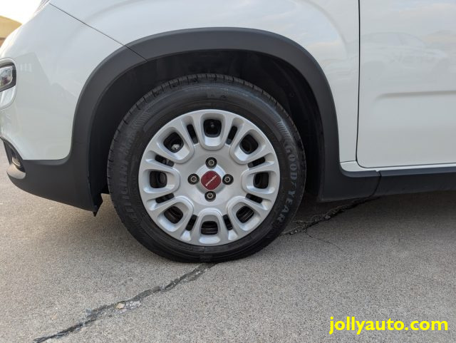 Fiat Panda 1.0 FireFly S&S Hybrid 70CV - OK NEOPATENTATI, del 2023, 27.800 km, in vendita a Cremosano (CR)
