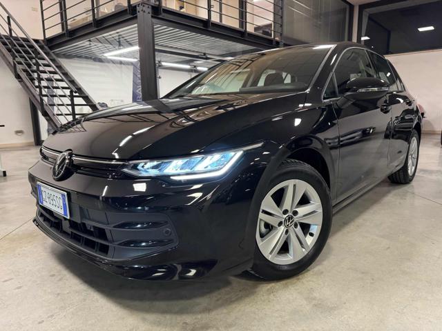 Volkswagen Golf 2.0 TDI 115 CV SCR Life usato a POLLENZA
