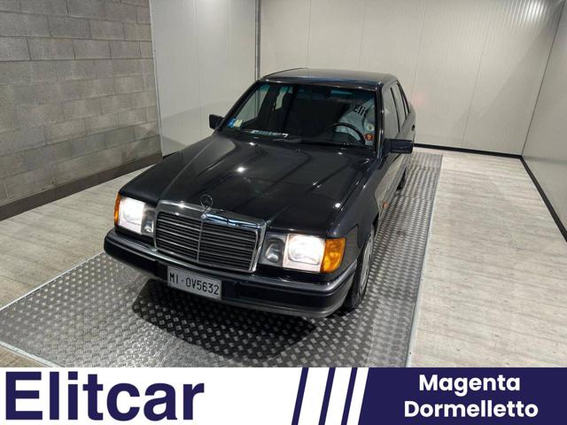 Mercedes-Benz 200 E usato a MAGENTA