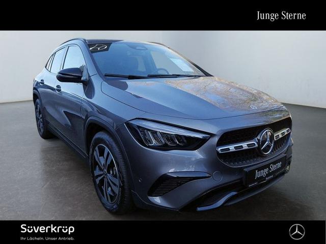 Mercedes-Benz GLA 180 Automatic Progressive Advanced usato a MAGENTA