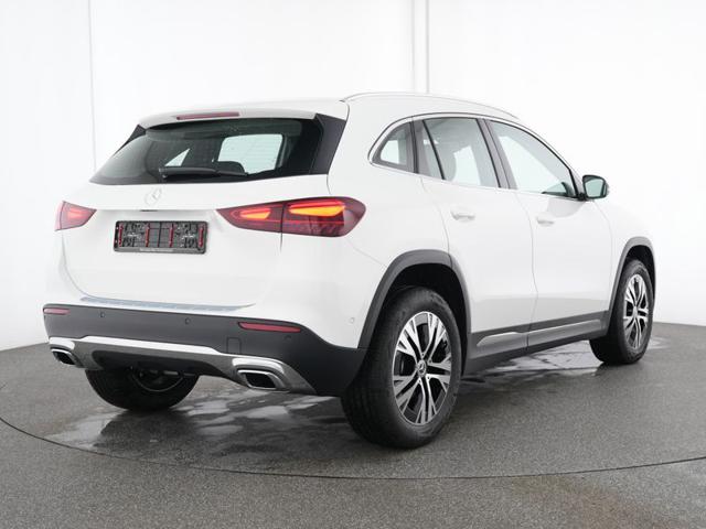 Mercedes-Benz GLA 180 Automatic Progressive Advanced - foto 3 di 4