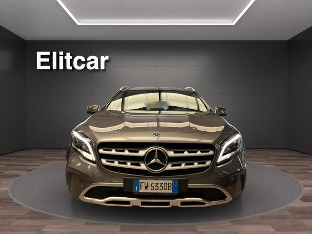 Mercedes-Benz GLA 180 d Automatic Sport - foto 2 di 4