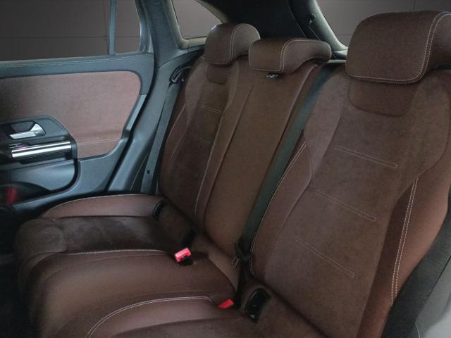 Mercedes-Benz GLA 180 Automatic AMG Line Advanced Plus km 0 a MAGENTA