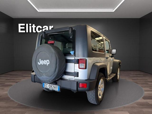 Jeep Wrangler Unlimited 2.8 CRD DPF Sport - foto 4 di 4