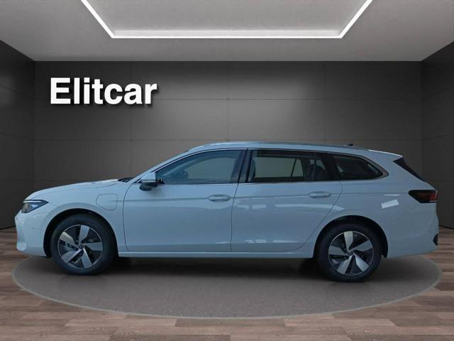 Volkswagen Passat 1.5 eTSI 150 CV Business - foto 3 di 4