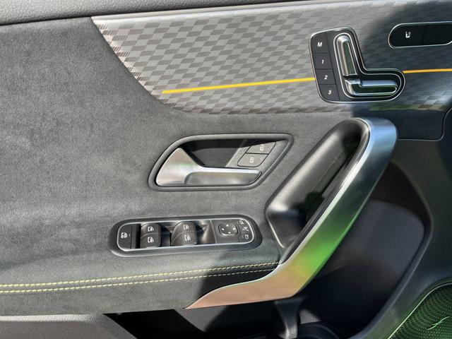 Mercedes-Benz A 45 AMG A 45S AMG 4Matic+ Limited Edition usato a MAGENTA