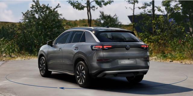 Volkswagen T-Roc 1.5 eTSI ACT DSG Life - foto 2 di 4