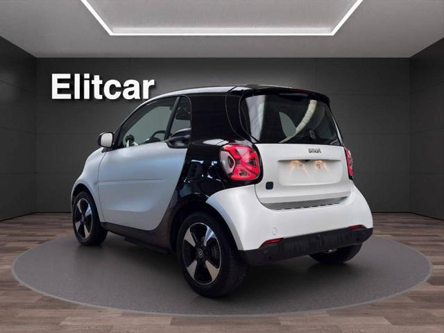 smart forTwo EQ Passion premium plus - foto 3 di 4