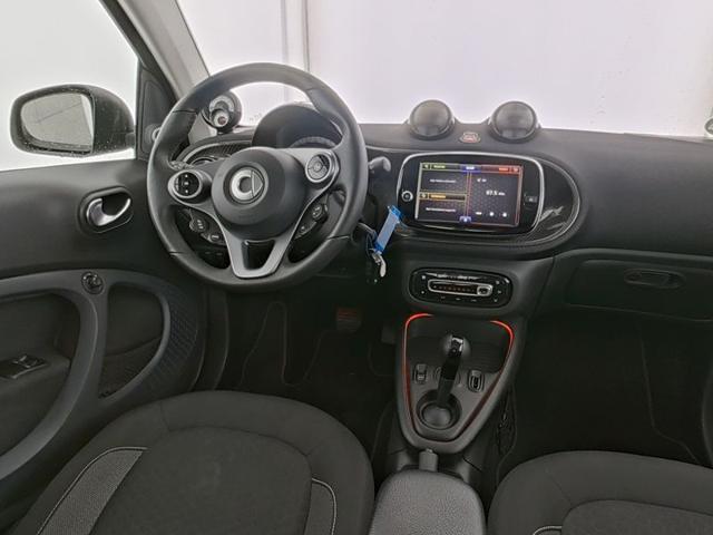smart forTwo EQ Passion premium plus - foto 4 di 4