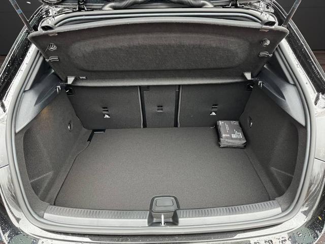 Mercedes-Benz A 180 Automatic AMG Line Premium km 0 a MAGENTA
