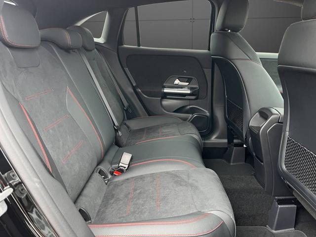 Mercedes-Benz GLA 200 d Automatic AMG Line ADVANCED Plus km 0 a MAGENTA
