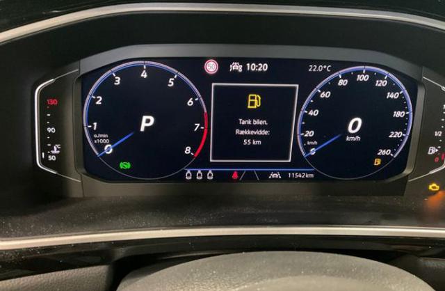Volkswagen T-Roc 1.5 TSI ACT DSG R-Line - foto 4 di 4