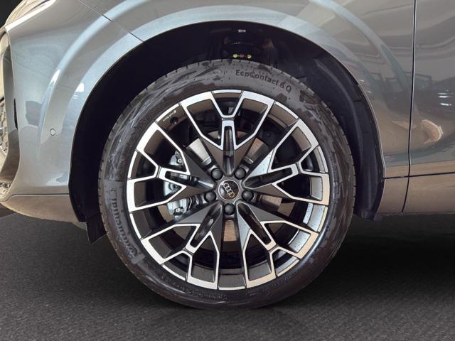 Audi Q3 SPB 35 TDI S-Line - foto 4 di 4