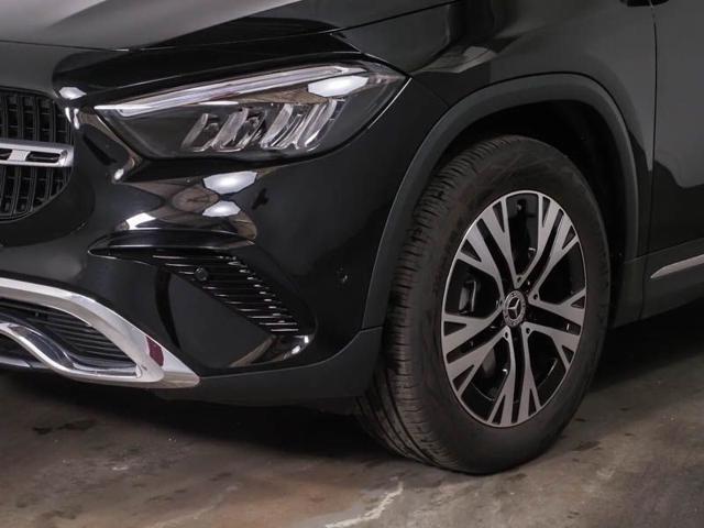 Mercedes-Benz GLA 180 Automatic Progressive Advanced - foto 3 di 4