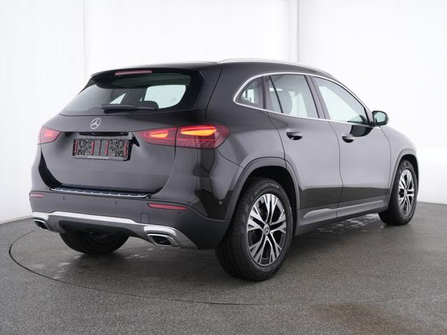 Mercedes-Benz GLA 180 Automatic Progressive Advanced - foto 2 di 4