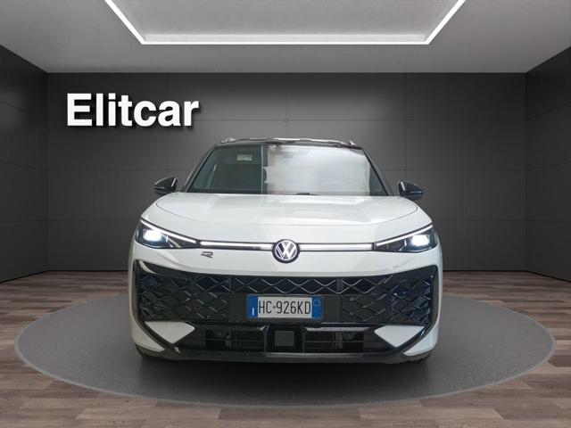 Volkswagen T-Roc 1.5 eTSI ACT 150 CV DSG R-Line - foto 2 di 4
