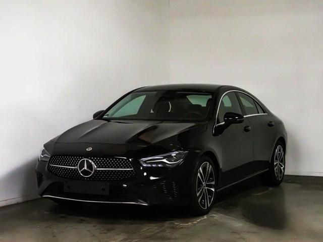 Mercedes-Benz CLA 180 Automatic Progressive Advanced, del 2025, 8.175 km, in vendita a Magenta (MI)