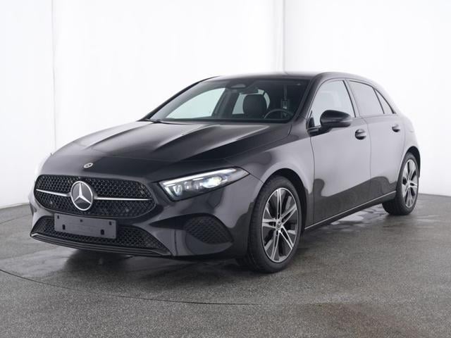 Mercedes-Benz A 180 Automatic Progressive Advanced, del 2025, 19.080 km, in vendita a Magenta (MI)