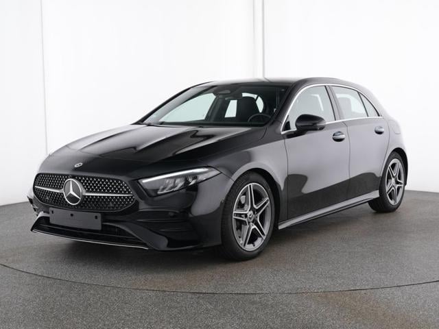 Mercedes-Benz A 180 Automatic AMG Line Premium, del 2026, 20.870 km, in vendita a Magenta (MI)