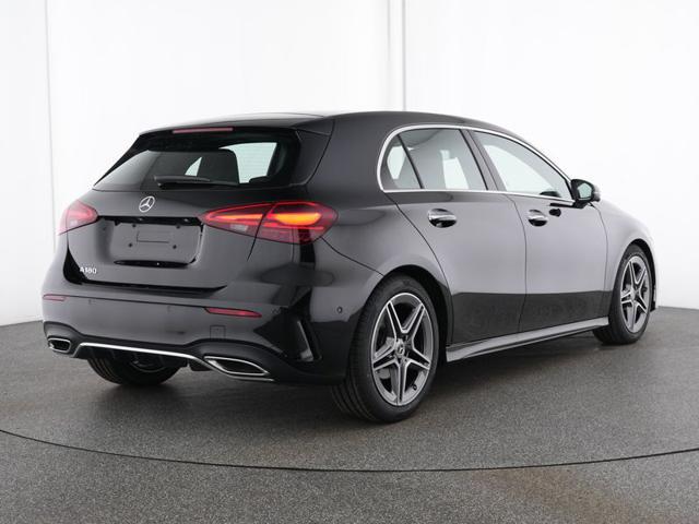 Mercedes-Benz A 180 Automatic AMG Line Premium - foto 2 di 4