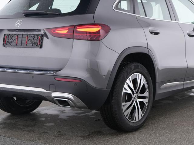 Mercedes-Benz GLA 180 Automatic Progressive Advanced - foto 4 di 4