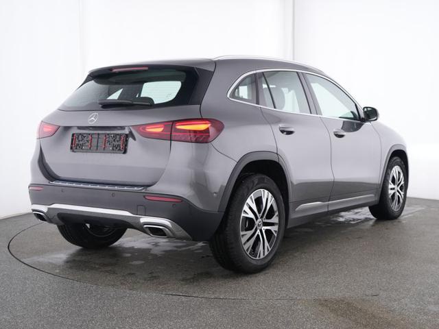 Mercedes-Benz GLA 180 Automatic Progressive Advanced - foto 3 di 4